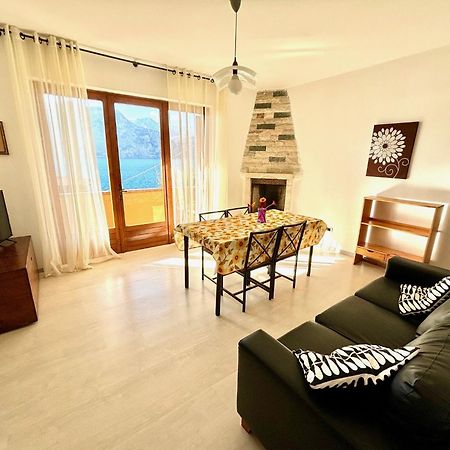 Casa Edda Apartment Brenzone sul Garda Luaran gambar