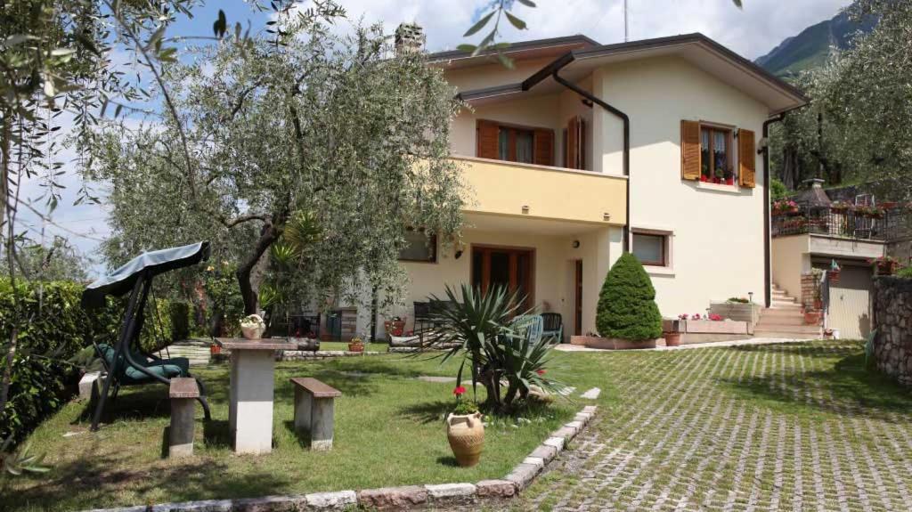 Casa Edda Apartment Brenzone sul Garda Luaran gambar