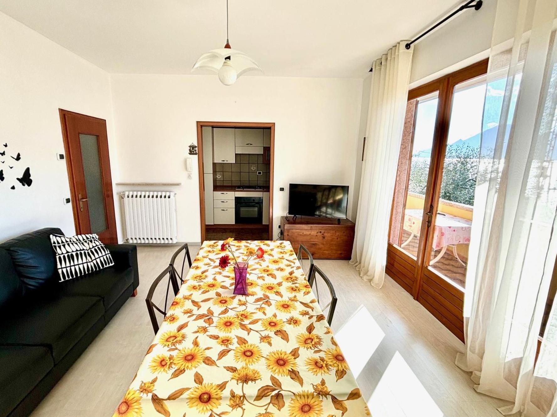 Casa Edda Apartment Brenzone sul Garda Luaran gambar